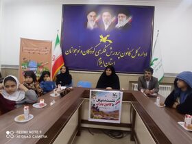 نشست صمیمی مدیرکل کانون ایلام با کانون‌یاران فعال به مناسبت هفته ملی کودک