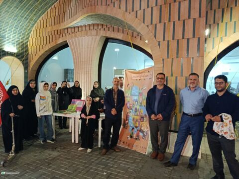 قصه در میدان_مرکزی