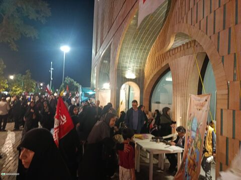 قصه در میدان_مرکزی