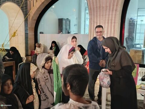 قصه در میدان_مرکزی