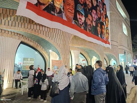 قصه در میدان_مرکزی