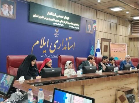 دیدار صمیمی استاندار ایلام با اعضای منتخب مراکز فرهنگی هنری کانون به روایت تصویر