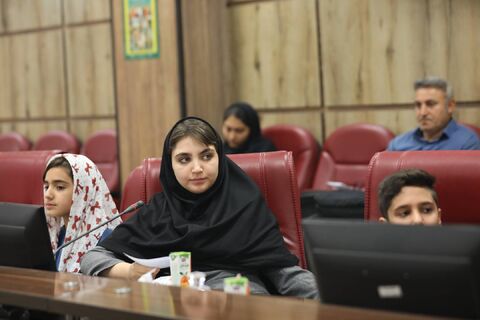 دیدار صمیمی استاندار ایلام با اعضای منتخب مراکز فرهنگی هنری کانون به روایت تصویر
