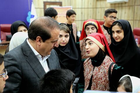 دیدار صمیمی استاندار با اعضای منتخب فرهنگی هنری کانون به روایت تصویری 2