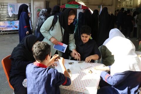 جشن هفته ملی کودک با حضور کودکان مدارس ابتدایی و کودکان مدارس استثنائی در ساری