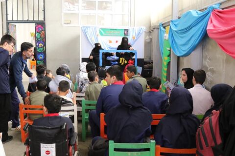 جشن هفته ملی کودک با حضور کودکان مدارس ابتدایی و کودکان مدارس استثنائی در ساری