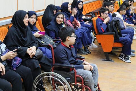جشن هفته ملی کودک با حضور کودکان مدارس ابتدایی و کودکان مدارس استثنائی در ساری