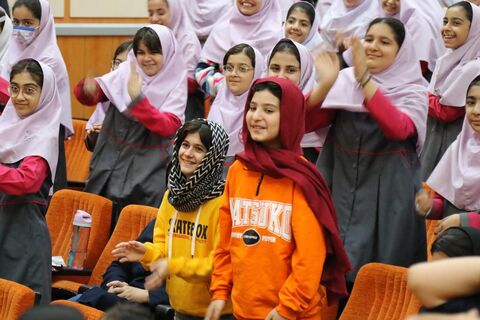 جشن هفته ملی کودک با حضور کودکان مدارس ابتدایی و کودکان مدارس استثنائی در ساری