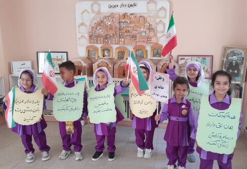 هفته ملی کودک با شعار «لبخند کودکان، الفبای وطن» در مراکز کانون استان اصفهان با شادی و نشاط برگزار شد