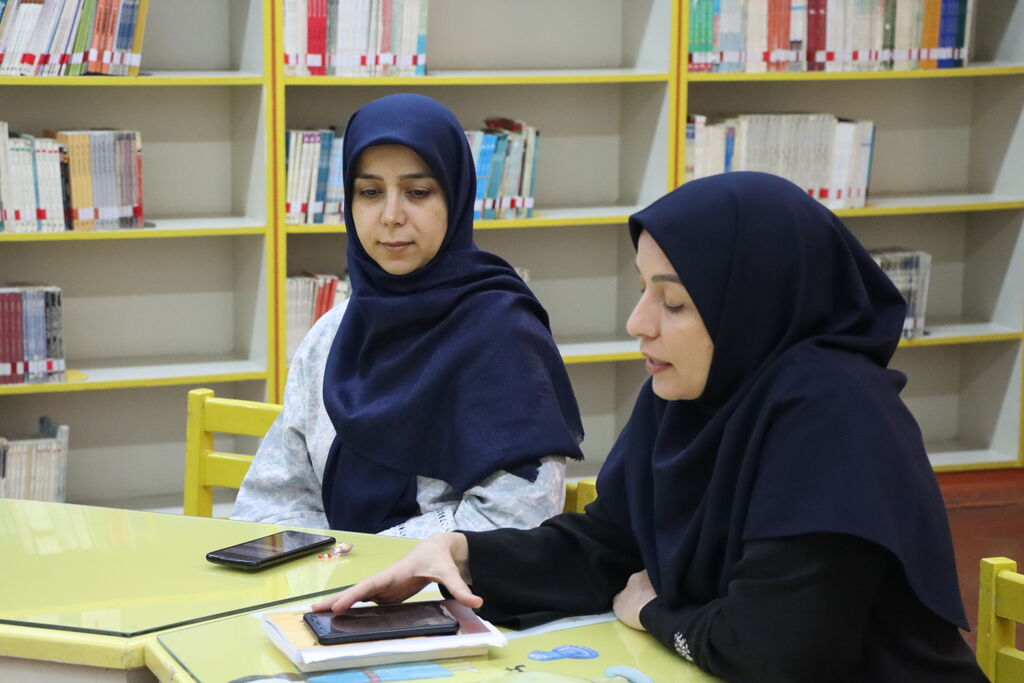 نهمین باشگاه مربیان کتابخوان با نقد رمان «امید فرار کرد» برگزار شد