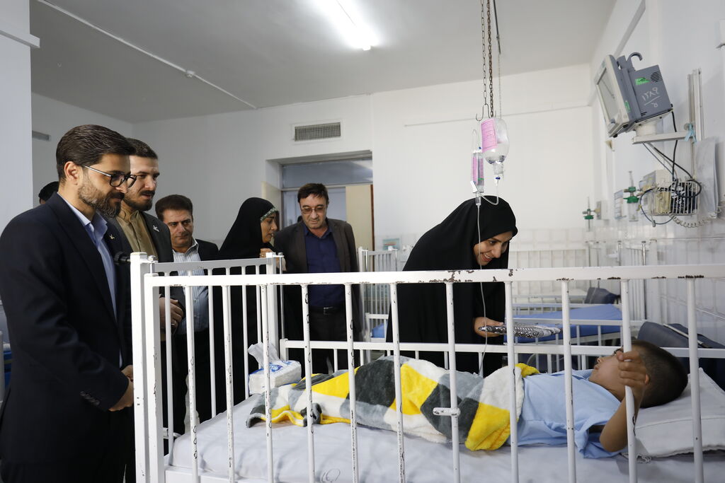 لبخند، مهمان قلبهای کوچکِ بیمارستان امام رضا (ع) شد