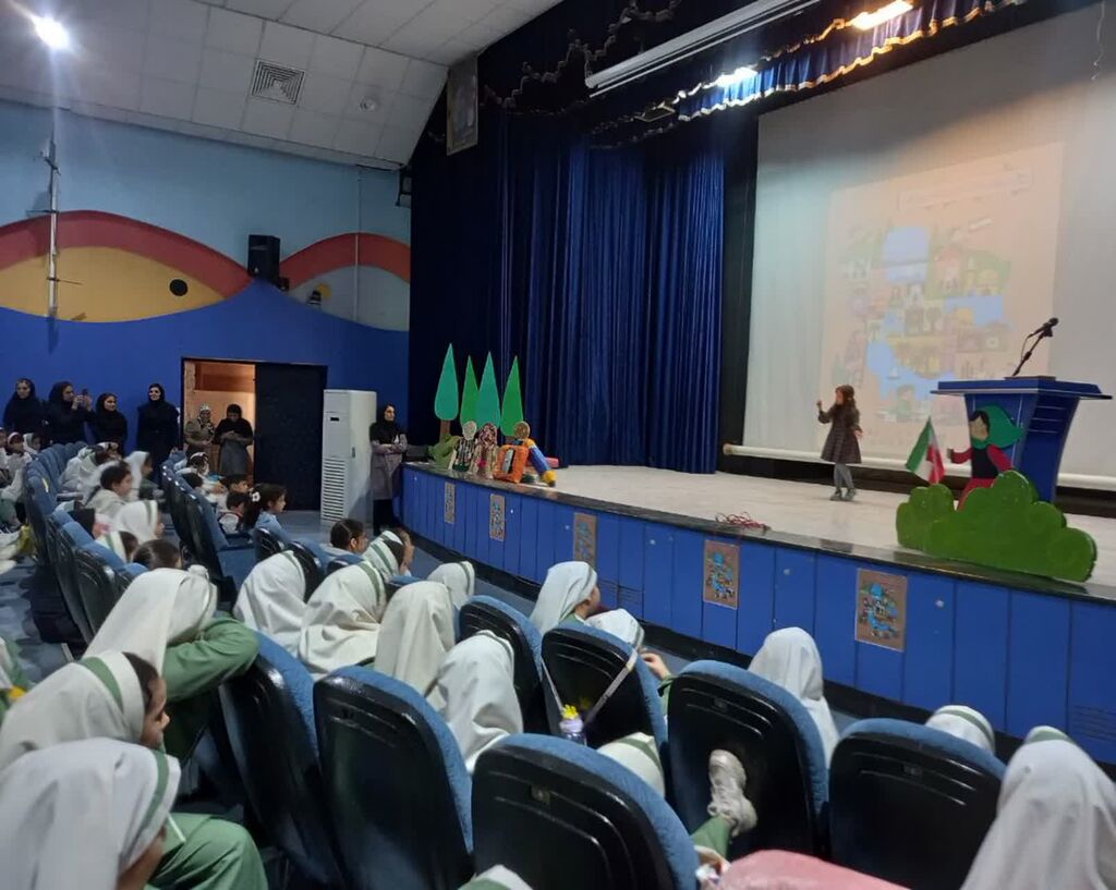 ویژهبرنامه هفته ملی کودک با حضور ۳۳۰ دانشآموز در مرکز شماره ۲ کانون کرمانشاه