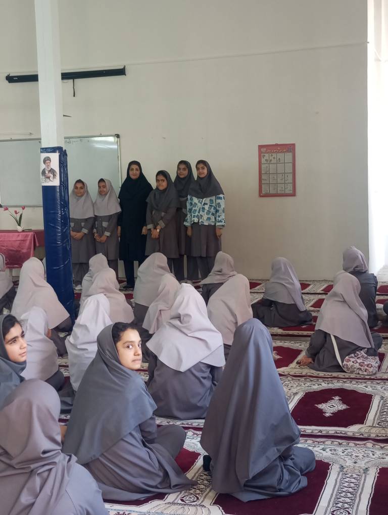 هفته ملی کودک با ویژه برنامه های متنوع در مراکز ۶/۲۷/۲۹/۳۵مراکز قرچک و طرود