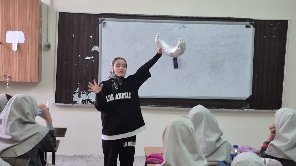 هفته ملی کودک با ویژه برنامه های متنوع در مراکز ۶/۲۷/۲۹/۳۵مراکز قرچک و طرود