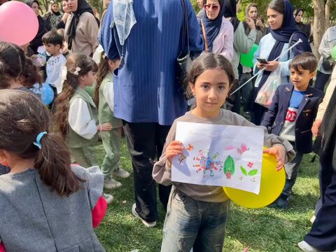 کرمانشاه.  مراکز اسلام‌آباد غرب. جشن بادکنک‌ها