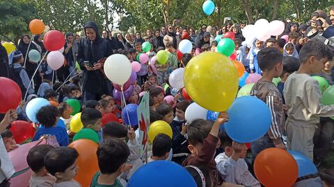 کرمانشاه.  مراکز اسلام‌آباد غرب. جشن بادکنک‌ها