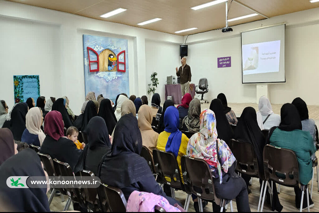 بررسی راه‌کارهای ایجاد امنیت و گفت‌وگو در نشست تخصصی کانون انزلی