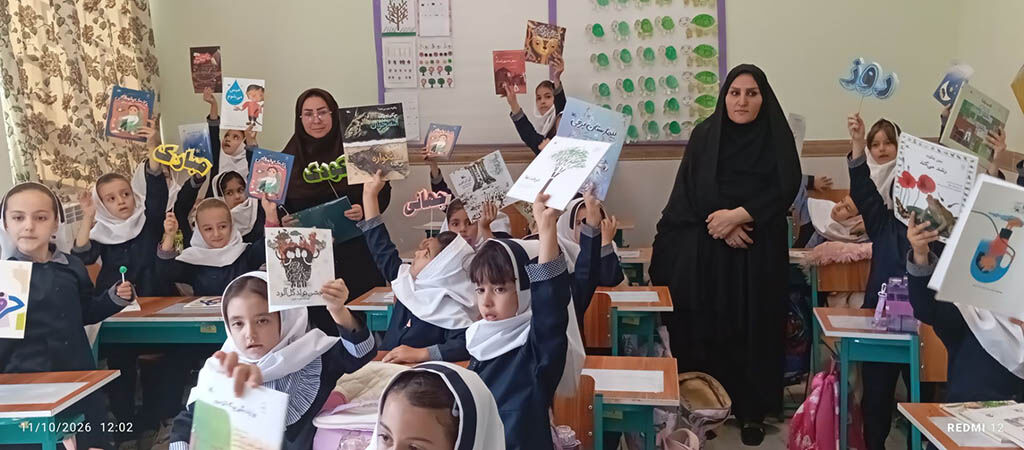ویژهبرنامه هفته ملی کودک در مرکز شماره ۲ کانون پارسآباد برگزار شد