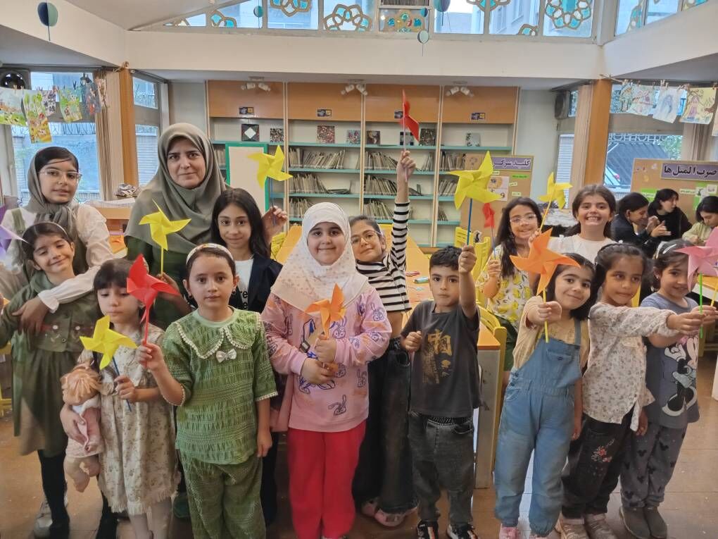 برگزاری ویژه‌برنامه‌های «روز قصه» و «جشن نوخوان» در مراکز ۱۲/ ۲۲/۴۲/۳ و مرکز دماوند