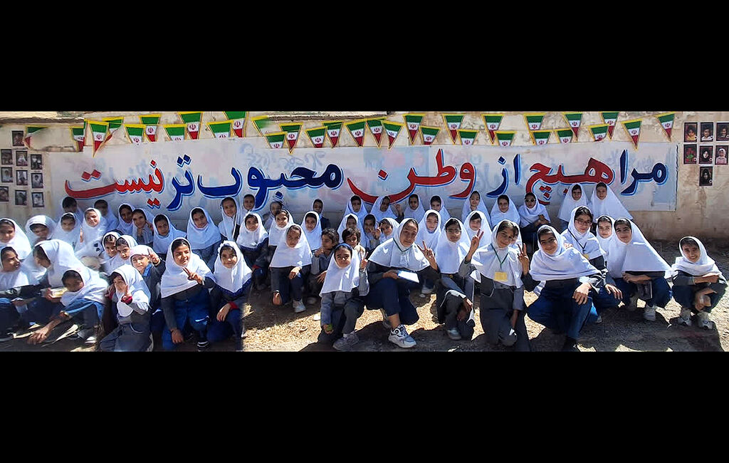 گرامیداشت هفته ملی کودک در فارسان و پردنجان با نمایشگاههای هنری و دیوارنگاریهای حماسی