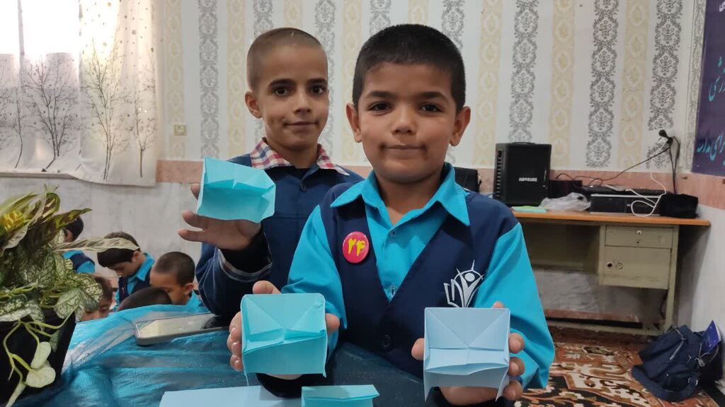 پویش همکلاسی مهربان در جشن نوخوانها در مرکز ۸ مشهد