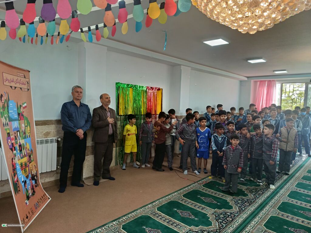 تجلیل از مربی پیشکسوت در آیینی پرشور