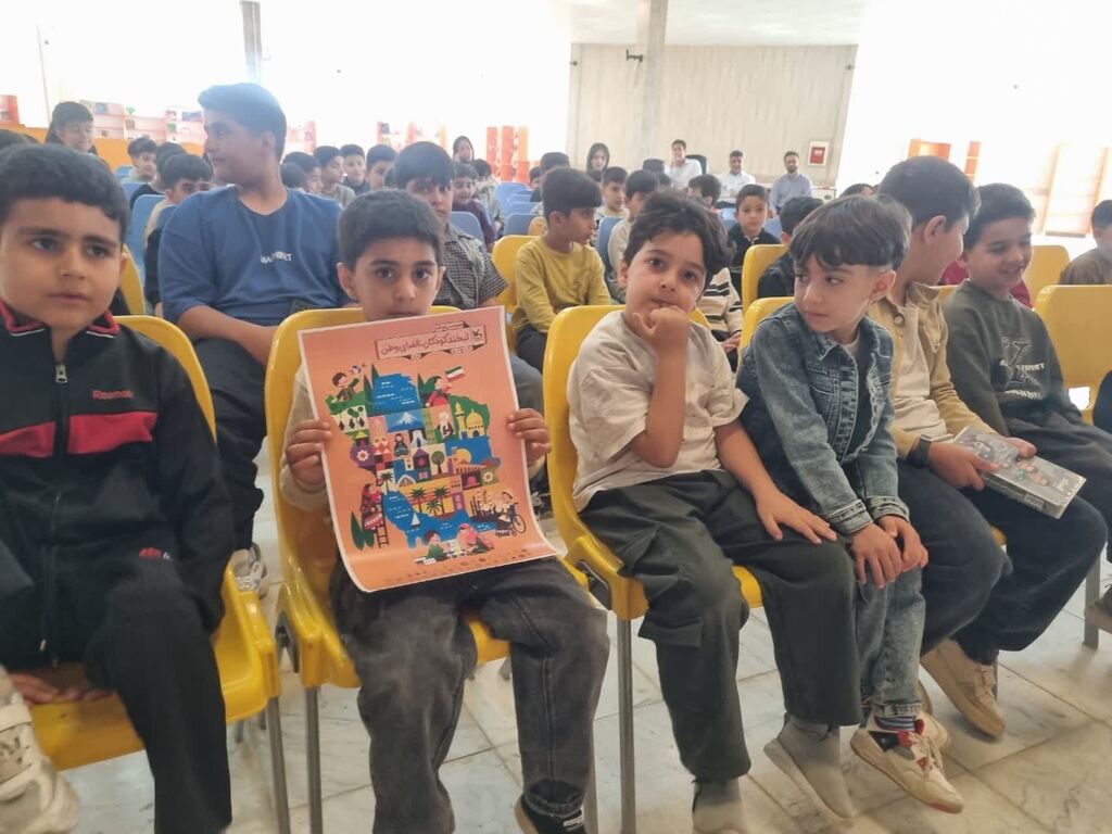 جشن هفته ملی کودک با حضور ۲۰۰ دانشآموز در کانون سرپل ذهاب برگزار شد