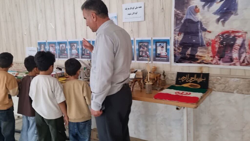 جشن هفته ملی کودک با حضور ۲۰۰ دانشآموز در کانون سرپل ذهاب برگزار شد