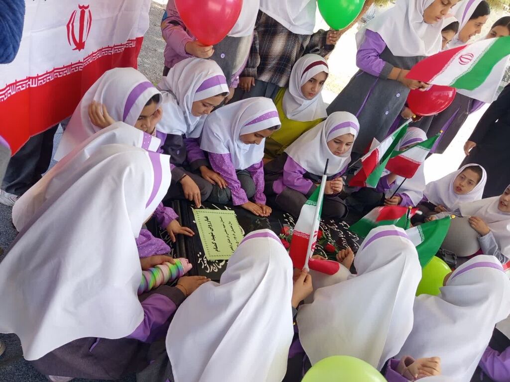 ویژه‌برنامه هفته ملی کودک در مرکز هوانیروز کانون کرمانشاه برگزار شد