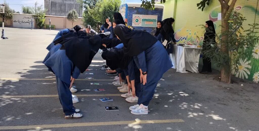 جشن هفته ملی کودک در مدارس روستاهای البرز