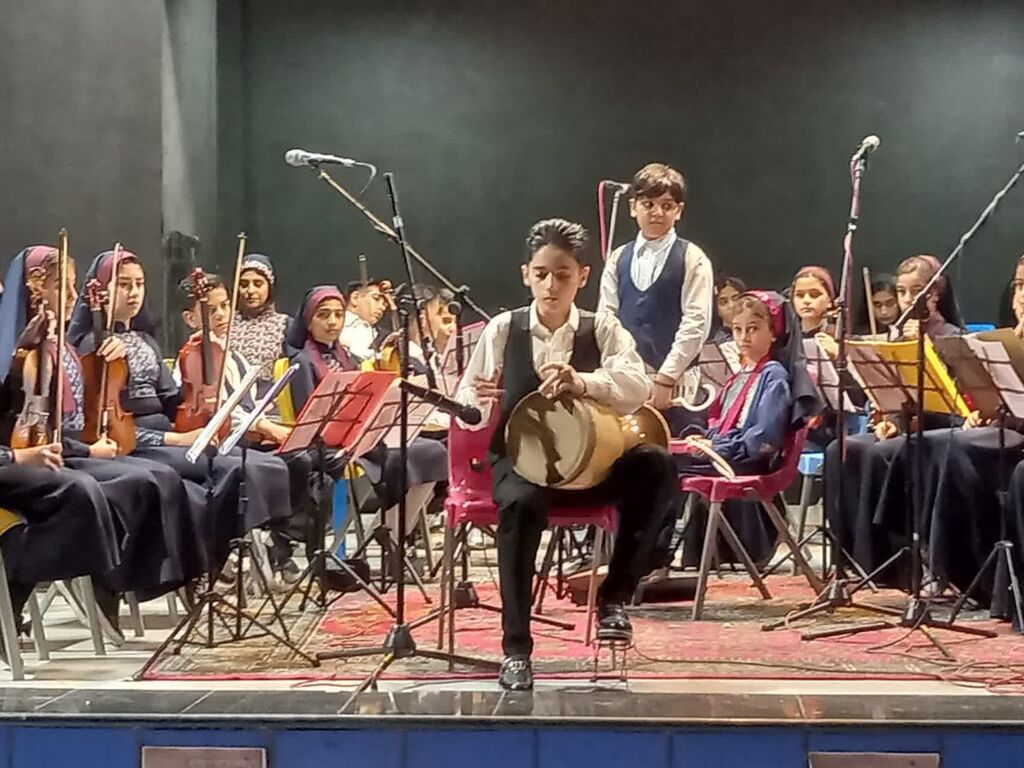 جشن مشترک کانون کرمانشاه و خانوادههای دانشگاه علومپزشکی در مرکز شماره ۲