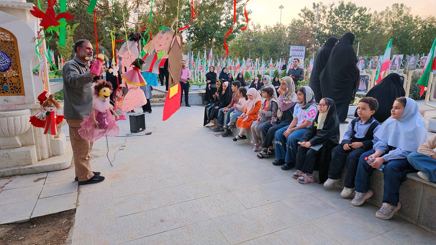 «عروسک‌های کوچک، آرزوهای بزرگ»؛ تجدید میثاق کودکان اصفهان با شهدای کودک و نوجوان جنگ رمضان