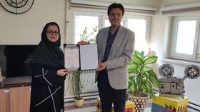مدیرکل کانون کردستان از برگزیده بخش علمی جشنواره بین‌المللی قصه‌گویی تقدیر کرد