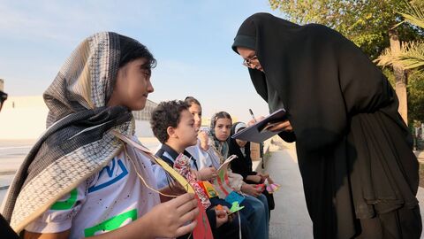 گزارش تصویری«عروسک‌های کوچک، آرزوهای بزرگ»؛ تجدید میثاق کودکان اصفهان با شهدای کودک و نوجوان جنگ رمضان