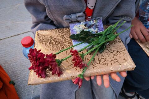 گزارش تصویری«عروسک‌های کوچک، آرزوهای بزرگ»؛ تجدید میثاق کودکان اصفهان با شهدای کودک و نوجوان جنگ رمضان