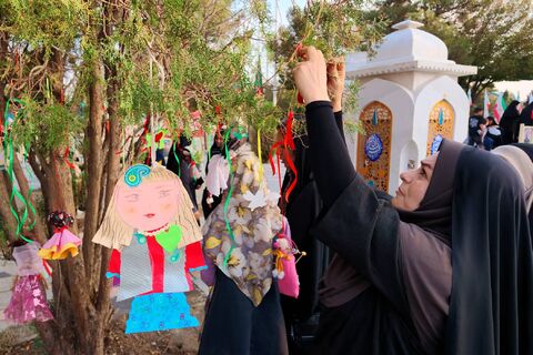 گزارش تصویری«عروسک‌های کوچک، آرزوهای بزرگ»؛ تجدید میثاق کودکان اصفهان با شهدای کودک و نوجوان جنگ رمضان