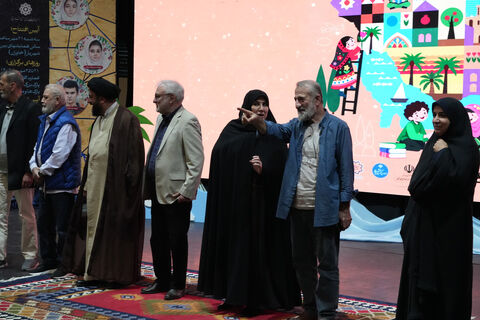نمای تصویری از جشن «لبخند کودکان» و حضور ۱۵۰۰ دانش‌آموز تبریزی(1)