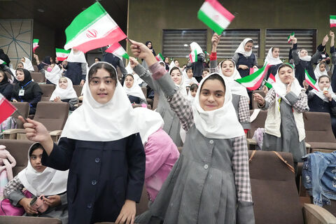 نمای تصویری از جشن «لبخند کودکان» و حضور ۱۵۰۰ دانش‌آموز تبریزی(1)