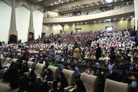 نمای تصویری از جشن «لبخند کودکان» و حضور ۱۵۰۰ دانش‌آموز تبریزی(1)