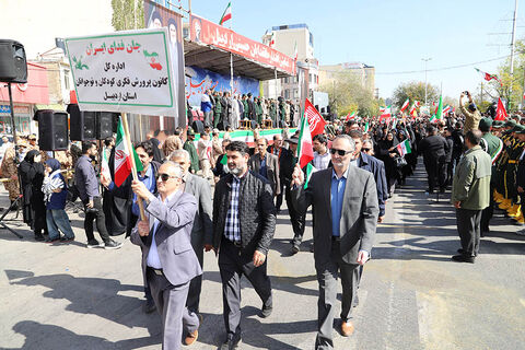 با حضور پرشور کارکنان و مربیان کانون در رزمایش ۱۰۰ هزار نفری جانفدایان حسینی