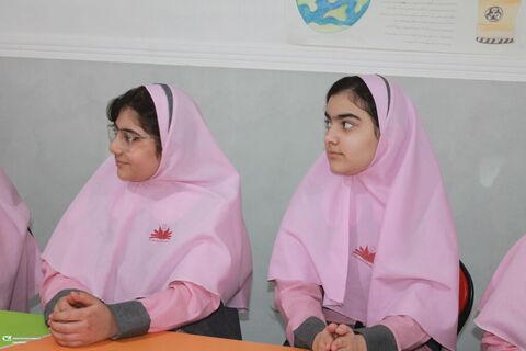 نشست حافظ‌خوانی با حضور کارشناس ادبی کانون خوزستان در اهواز برگزار شد