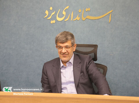 اعضای کودک و نوجوان کانون به دیدار استاندار یزد رفتند