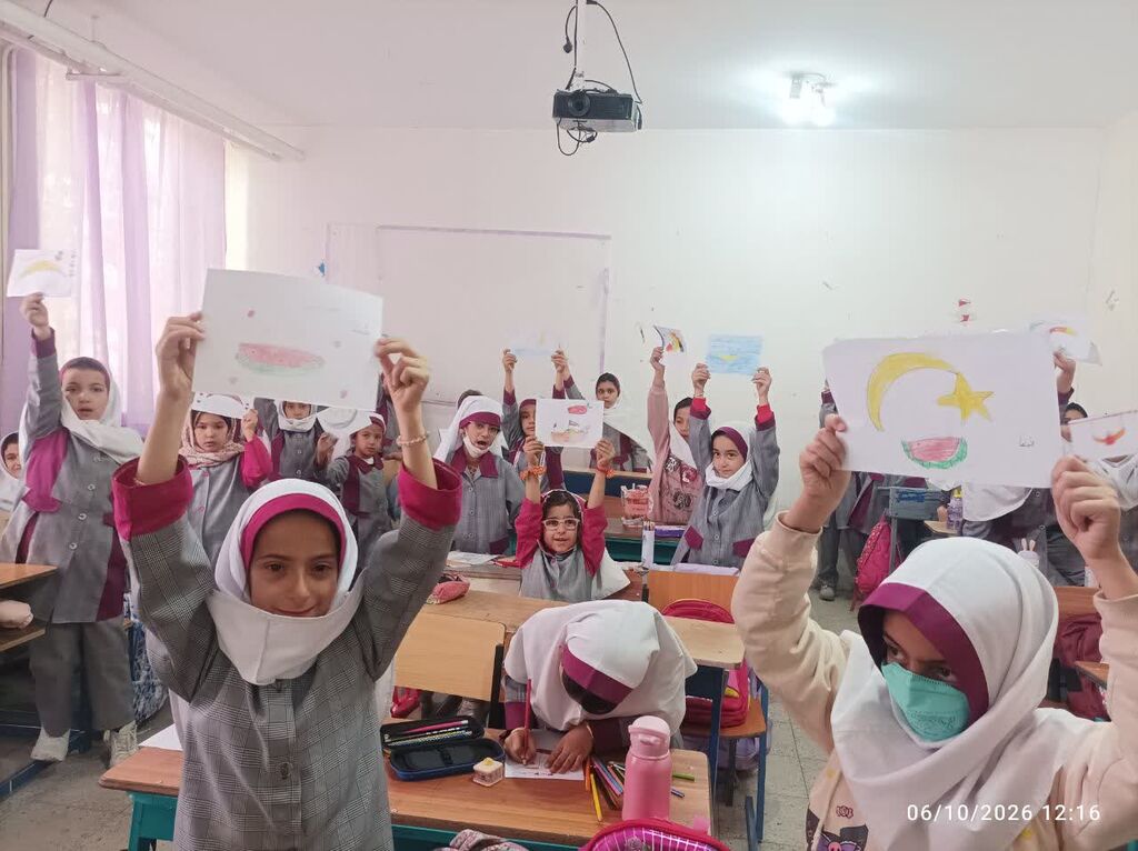 از ساخت موشکهای کاغذی تا سفر به اعماق منظومه شمسی در مراکز کانون همدان
