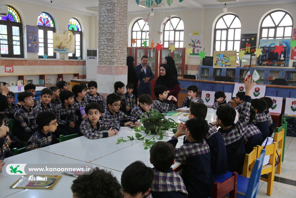 نگاهی به حقوق و نشاط کودکان ؛ معاون قضایی دادگستری استان بوشهر از برنامه های کانون دیدن کرد