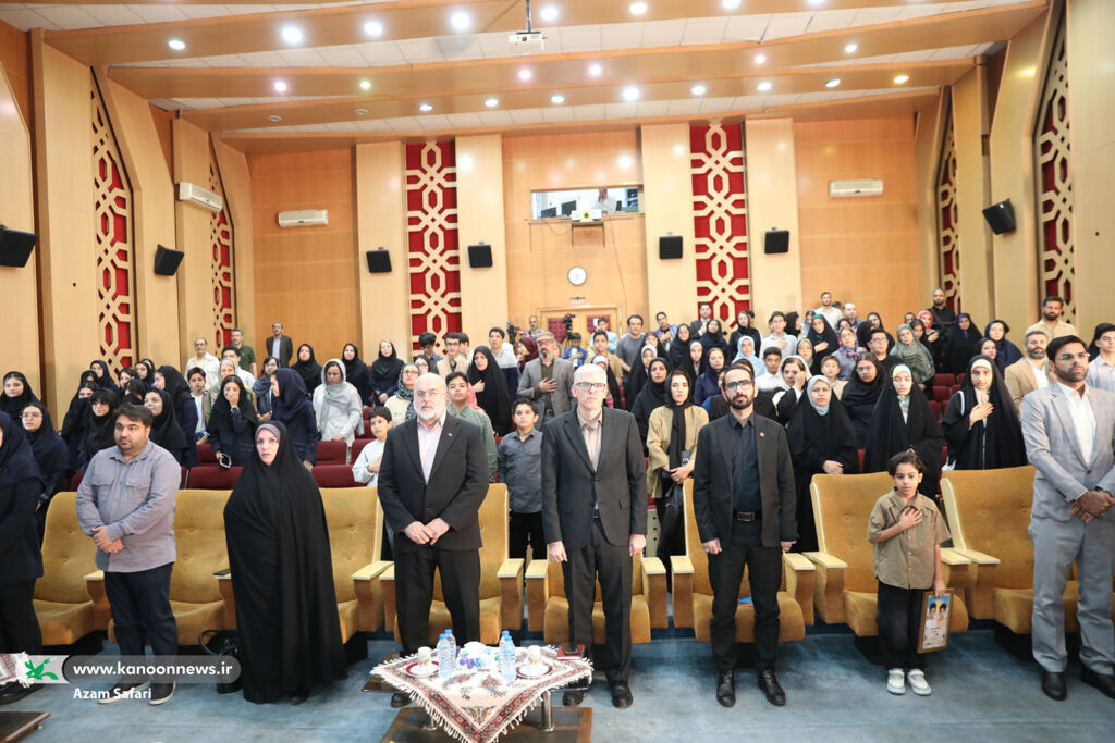 تقدیر رئیس سازمان فضایی ایران از مدیرکل کانون پرورش فکری گلستان