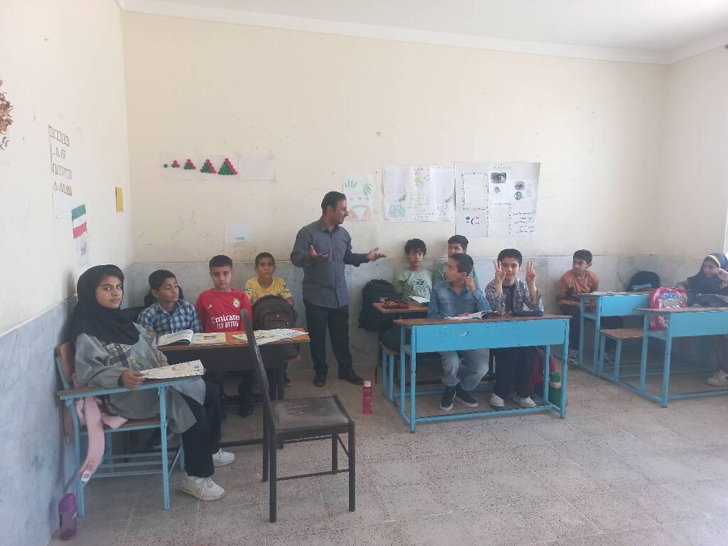 پرواز کتاب و تلسکوپ با مراکز سیار کانون به بام روستاها