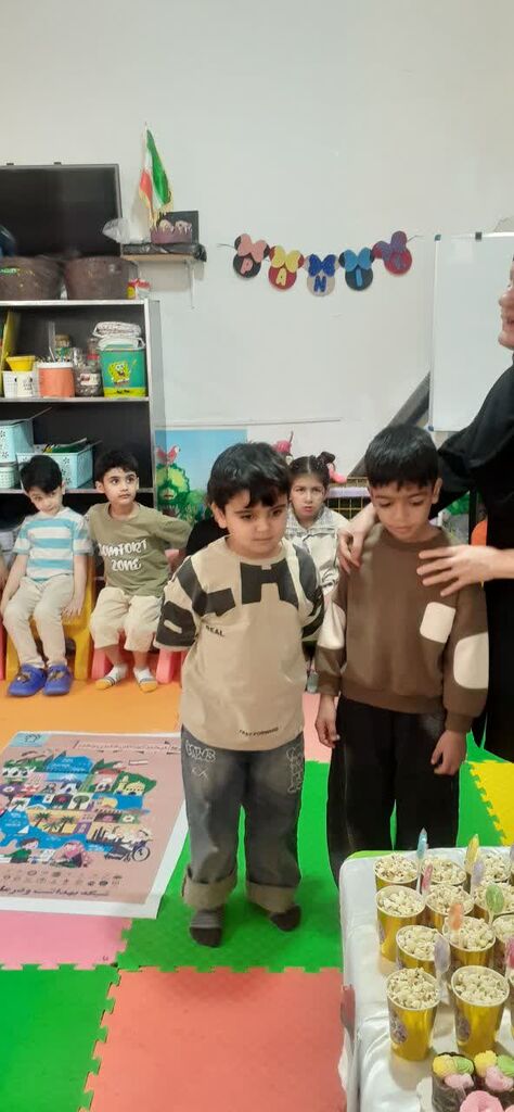 هفته ملی کودک در قصرشیرین با اجرای ویژه‌برنامه‌های فرهنگی و آموزشی برای کودکان مرزنشین به پایان رسید