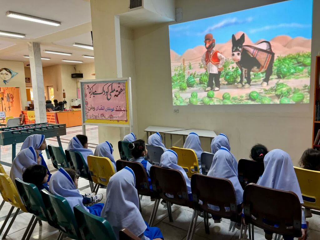 جشنهای هفته ملی کودک در مرکز شماره ۲ کانون اسلامآباد غرب با حضور کودکان و خانوادهها برگزار شد
