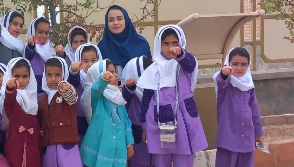 کانون گواور هفته ملی کودک را با ترویج کتاب‌خوانی میان نوخوان‌ها گرامی داشت