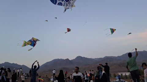 گزارش تصویری جشن بادبادک‌ها در بام‌شهر کاشمر
